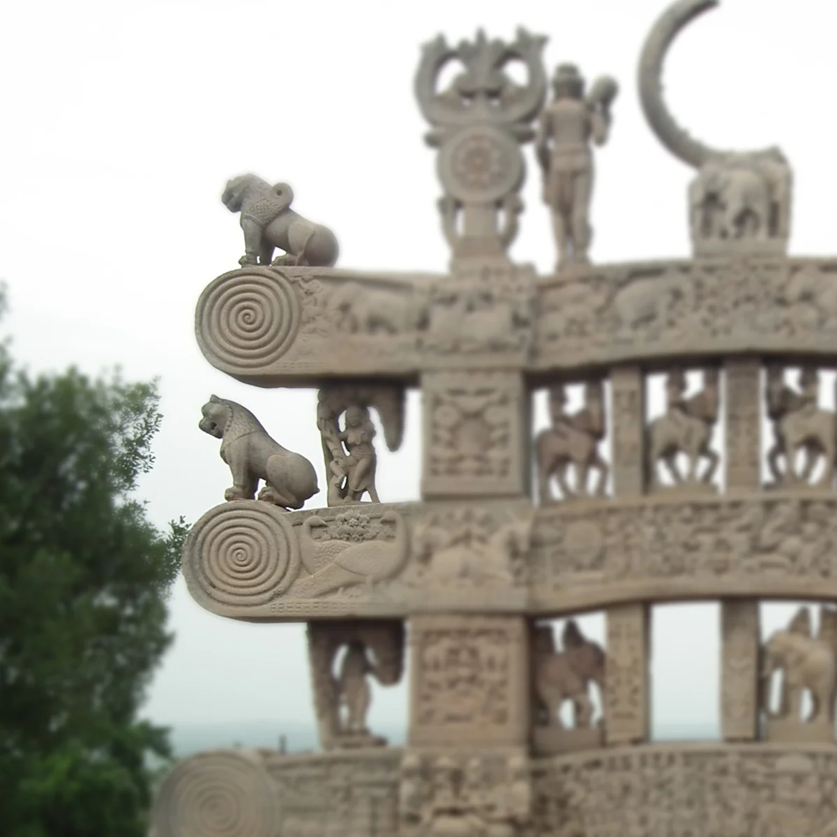 Sinhal Vartula Silver Earrings by MOHA - Image 6