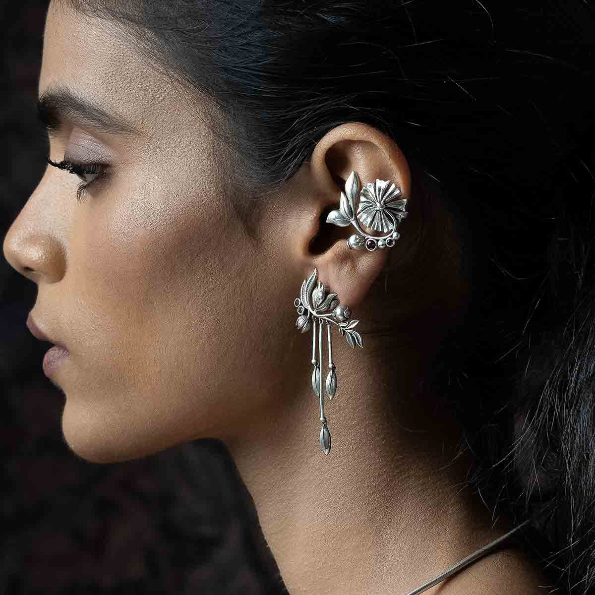 William Morris - 3 Stems Lilly Silver Earrings by Moha - Image 6